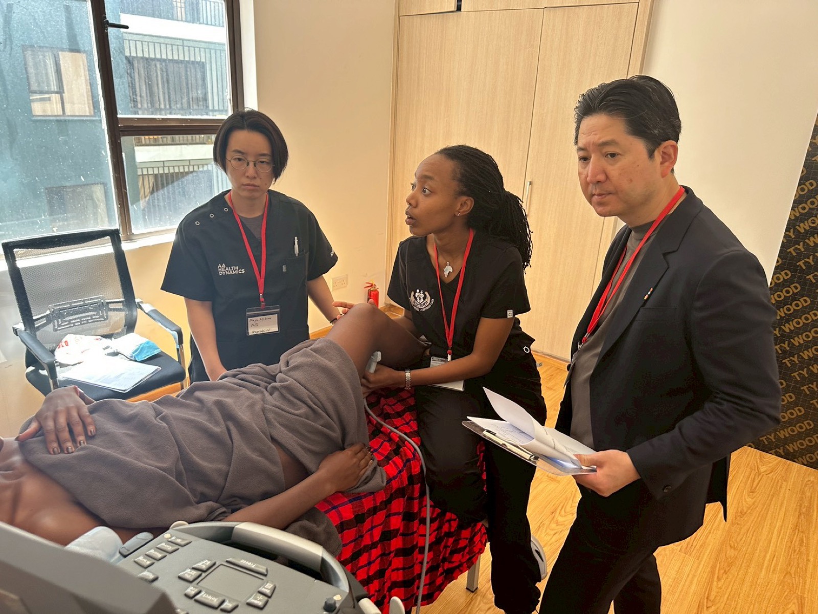 Hands-on teaching with live imaging